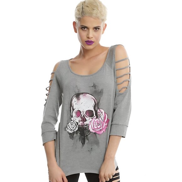 Hot Topic ✦ Skull & Roses Cold Shoulder Pullover ✦ Heather Gray Alt-Glam NWT M - Picture 1 of 4